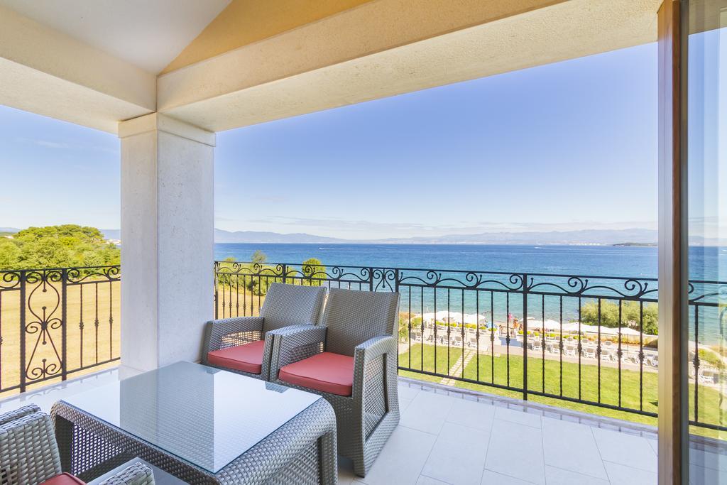 Luxury Apartments Villa Matea Malinska Eksteriør billede