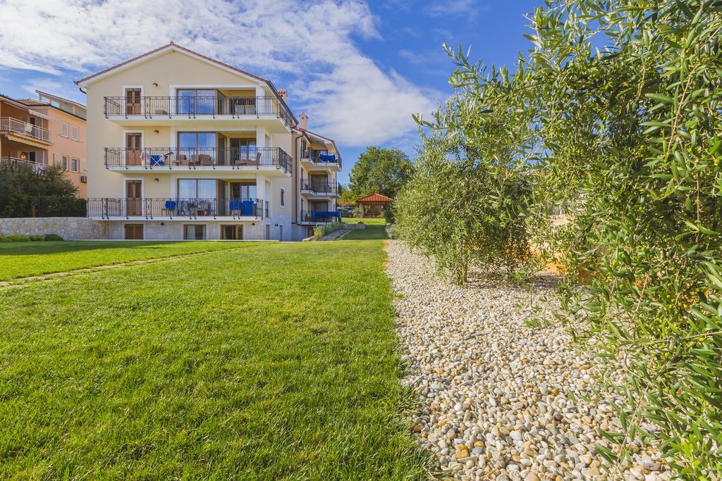 Luxury Apartments Villa Matea Malinska Eksteriør billede