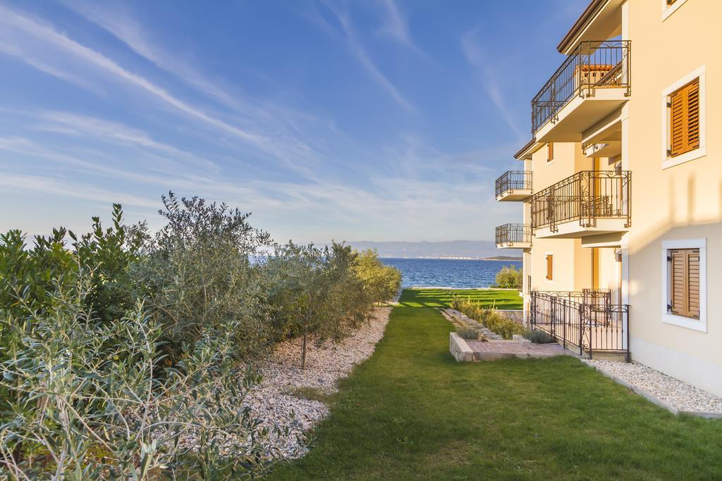 Luxury Apartments Villa Matea Malinska Eksteriør billede